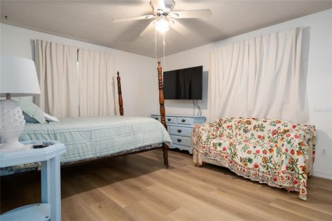 Casa en venta en Deltona, Florida, 3 dormitorios, 149.67 m2 № 1899862 - foto 18