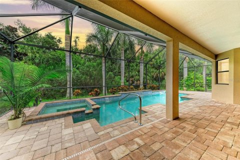 Casa en venta en Bradenton, Florida, 4 dormitorios, 306.39 m2 № 1898917 - foto 2