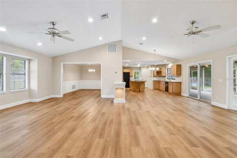 Casa en venta en Lake Mary, Florida, 4 dormitorios, 241.17 m2 № 2259534 - foto 6