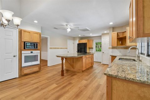 Casa en venta en Lake Mary, Florida, 4 dormitorios, 241.17 m2 № 2259534 - foto 19