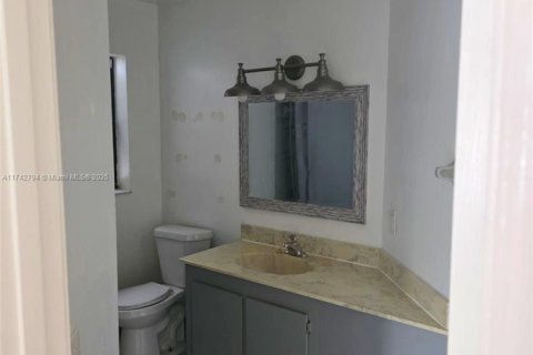 Condo in Coral Springs, Florida, 3 bedrooms  № 1799458 - photo 10