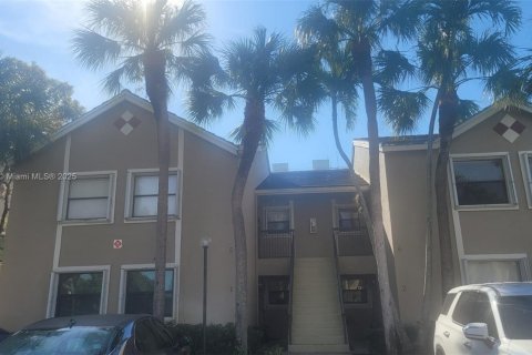 Condo in Coral Springs, Florida, 3 bedrooms  № 1799458 - photo 2