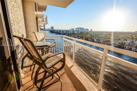 Condominio en venta en Hollywood, Florida, 1 dormitorio, 77.29 m2 № 1811158 - foto 30