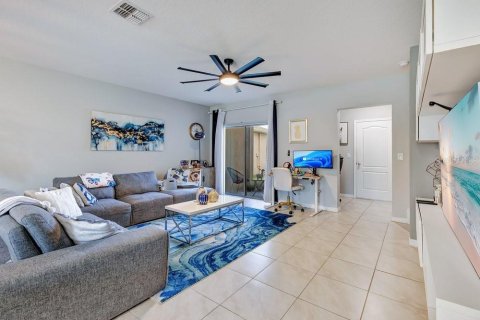 Touwnhouse à vendre à Kissimmee, Floride: 3 chambres, 150.87 m2 № 2408733 - photo 9