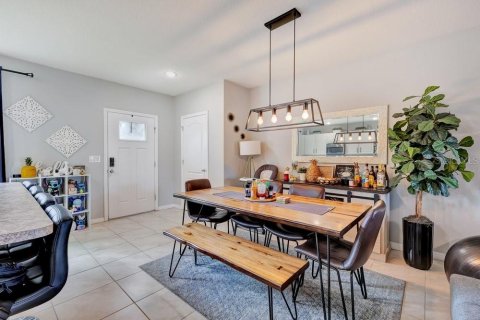 Touwnhouse à vendre à Kissimmee, Floride: 3 chambres, 150.87 m2 № 2408733 - photo 8