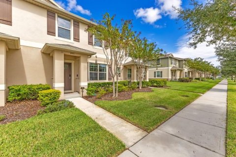 Touwnhouse à vendre à Kissimmee, Floride: 3 chambres, 150.87 m2 № 2408733 - photo 3