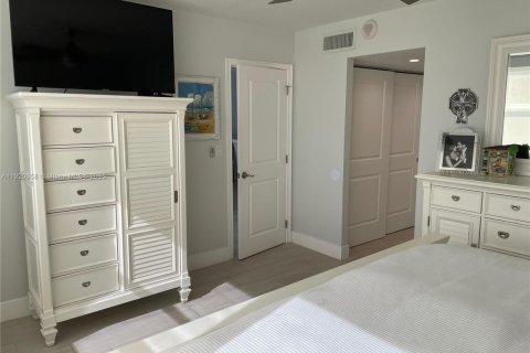 Condominio en venta en Pompano Beach, Florida, 2 dormitorios, 105.91 m2 № 1975263 - foto 18