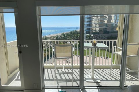 Condominio en venta en Pompano Beach, Florida, 2 dormitorios, 105.91 m2 № 1975263 - foto 4