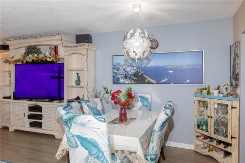 Condominio en venta en New Port Richey, Florida, 2 dormitorios, 93.74 m2 № 1800406 - foto 9