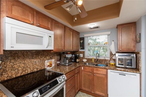 Condominio en venta en New Port Richey, Florida, 2 dormitorios, 93.74 m2 № 1800406 - foto 4