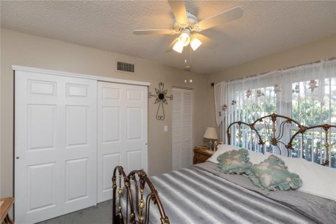 Condominio en venta en New Port Richey, Florida, 2 dormitorios, 93.74 m2 № 1800406 - foto 14