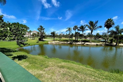 Condo in Aventura, Florida, 2 bedrooms № 1967824 - photo 20