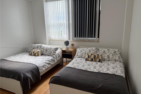 Condo in Aventura, Florida, 2 bedrooms № 1967824 - photo 10