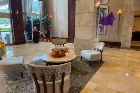 Condo in Aventura, Florida, 2 bedrooms № 1967824 - photo 15