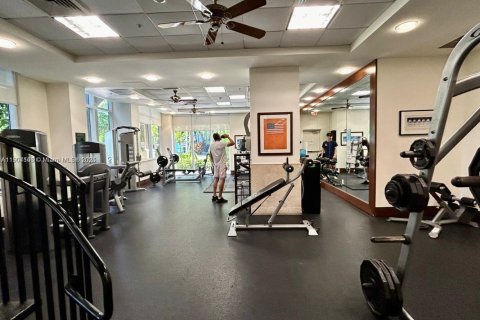 Condo in Aventura, Florida, 2 bedrooms № 1967824 - photo 22