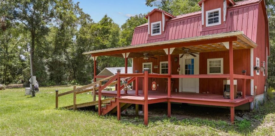 Land in Fort White, Florida № 1835843