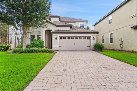 Casa en venta en Davenport, Florida, 6 dormitorios, 284.56 m2 № 1916398 - foto 1