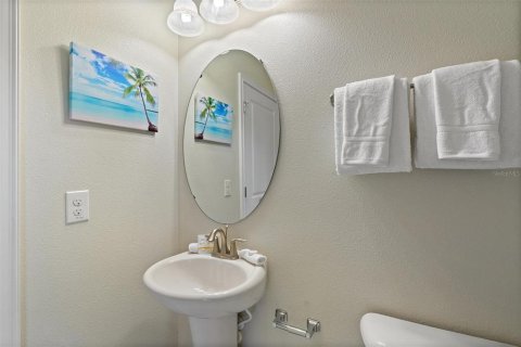 Casa en venta en Davenport, Florida, 6 dormitorios, 284.56 m2 № 1916398 - foto 16
