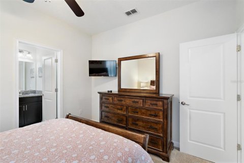 Casa en venta en Davenport, Florida, 6 dormitorios, 284.56 m2 № 1916398 - foto 14