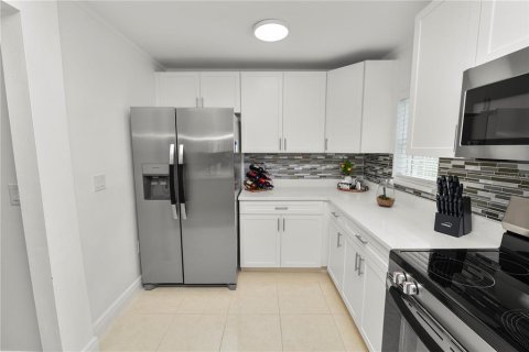 House in Lakeland, Florida 3 bedrooms, 124.12 sq.m. № 1907013 - photo 24
