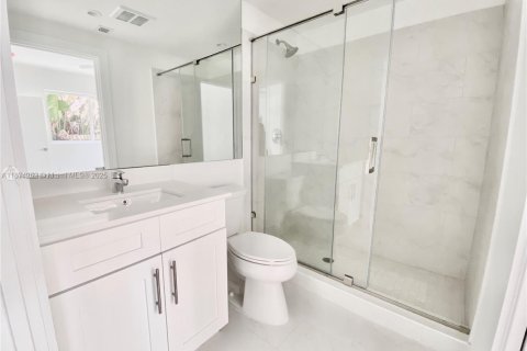 Appartement à louer à Miami Beach, Floride: 2 chambres, 871.42 m2 № 1925811 - photo 8