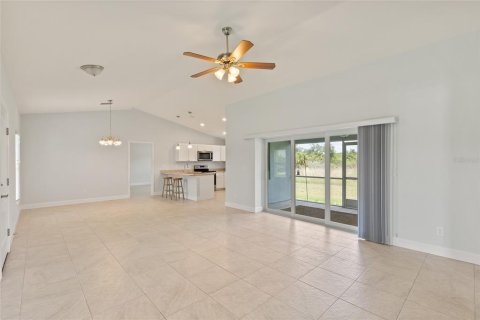 Casa en venta en Port Charlotte, Florida, 3 dormitorios, 151.06 m2 № 1248221 - foto 7