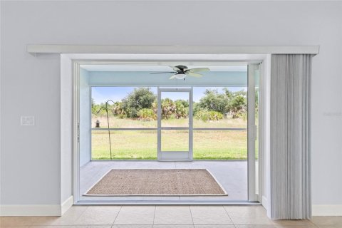 Casa en venta en Port Charlotte, Florida, 3 dormitorios, 151.06 m2 № 1248221 - foto 12