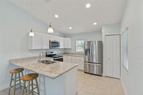Casa en venta en Port Charlotte, Florida, 3 dormitorios, 151.06 m2 № 1248221 - foto 5