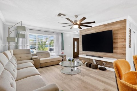 Villa ou maison à vendre à Margate, Floride: 3 chambres, 158.21 m2 № 2087860 - photo 4