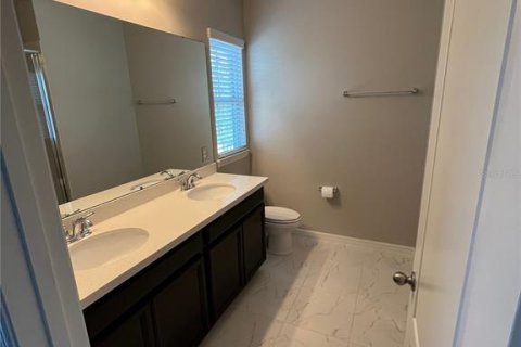 Townhouse in Windermere, Florida 3 bedrooms, 159.05 sq.m. № 1819274 - photo 15