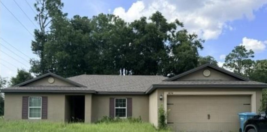 House in Deltona, Florida 3 bedrooms, 131.18 sq.m. № 2258958