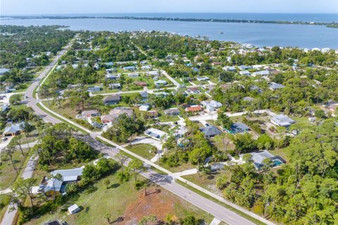 Commercial property in Englewood, Florida № 1613555 - photo 16
