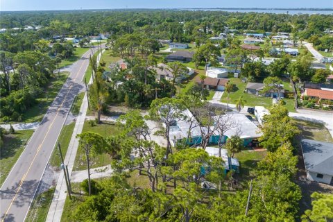 Commercial property in Englewood, Florida № 1613555 - photo 4