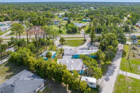 Commercial property in Englewood, Florida № 1613555 - photo 6