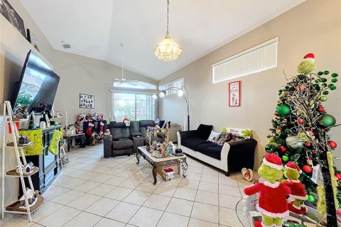 House in Casselberry, Florida 3 bedrooms, 121.14 sq.m. № 1734576 - photo 19