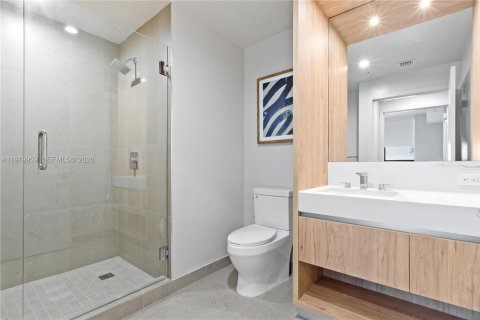 Condo in Miami, Florida, 1 bedroom  № 2044018 - photo 9