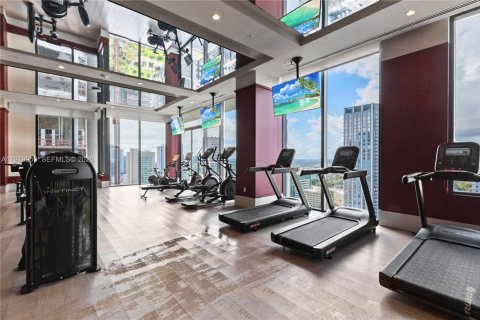 Condo in Miami, Florida, 1 bedroom  № 2044018 - photo 12