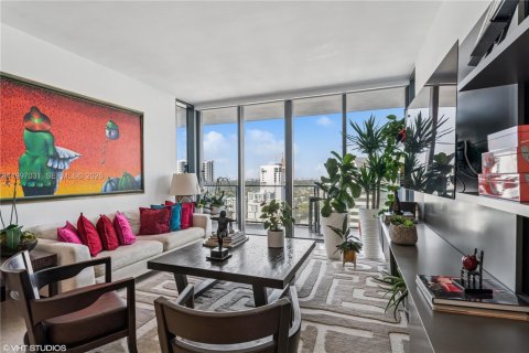Condominio en alquiler en Miami, Florida, 2 dormitorios, 128.48 m2 № 2058777 - foto 21