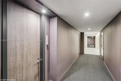 Condominio en alquiler en Miami, Florida, 2 dormitorios, 128.48 m2 № 2058777 - foto 20