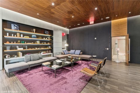 Condominio en alquiler en Miami, Florida, 2 dormitorios, 128.48 m2 № 2058777 - foto 8