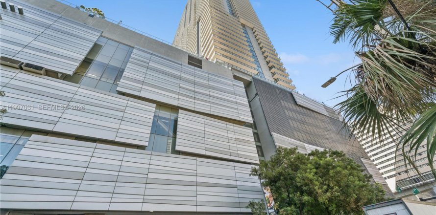 Condominio en Miami, Florida, 2 dormitorios № 2058777