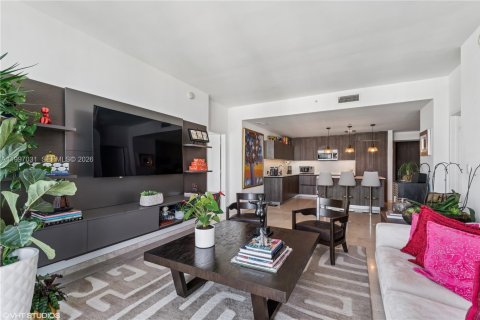 Condominio en alquiler en Miami, Florida, 2 dormitorios, 128.48 m2 № 2058777 - foto 27