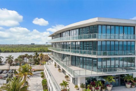 Copropriété à vendre à Hollywood, Floride: 2 chambres, 91.6 m2 № 2008231 - photo 3