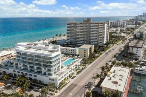 Copropriété à vendre à Hollywood, Floride: 2 chambres, 91.6 m2 № 2008231 - photo 6