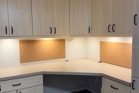 Condo in Bradenton, Florida, 2 bedrooms № 2207095 - photo 28