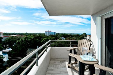 Condo in Bradenton, Florida, 2 bedrooms № 2207095 - photo 3
