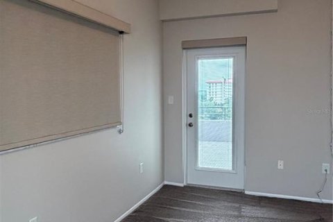 Condo in Bradenton, Florida, 2 bedrooms № 2207095 - photo 23
