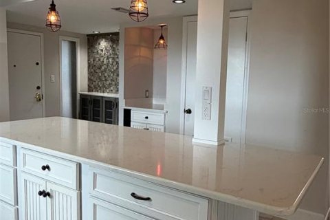 Condo in Bradenton, Florida, 2 bedrooms № 2207095 - photo 14