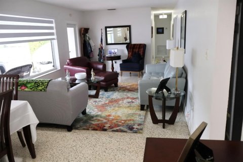 Villa ou maison à vendre à Sweetwater, Floride: 4 chambres, 159.23 m2 № 2087836 - photo 6