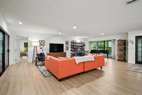 Купить виллу или дом в Бока-Ратон, Флорида 4 комнаты, 315.87м2, № 2169468 - фото 22